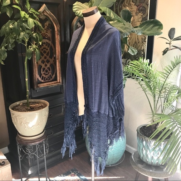 Avril boho linen & cotton crochet tassel kimono - Picture 4 of 8